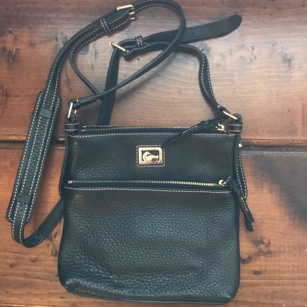 EUC! Black Dooney & Bourke Crossbody